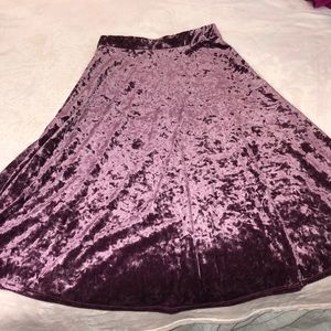 Velvet midi skirt